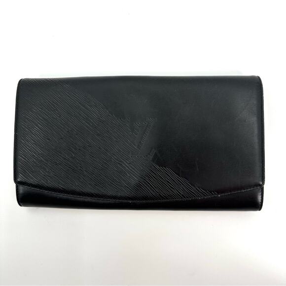 Louis Vuitton Opera clutch in black leather - Picture 1 of 15